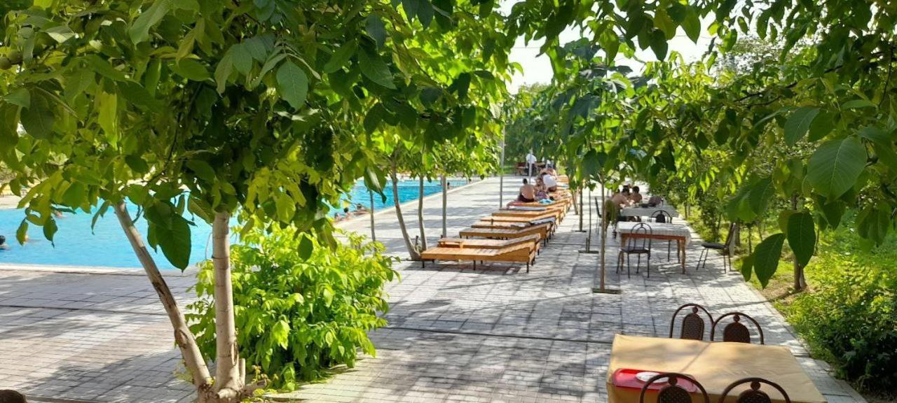 Green Apple Guest House 塔什干 外观 照片